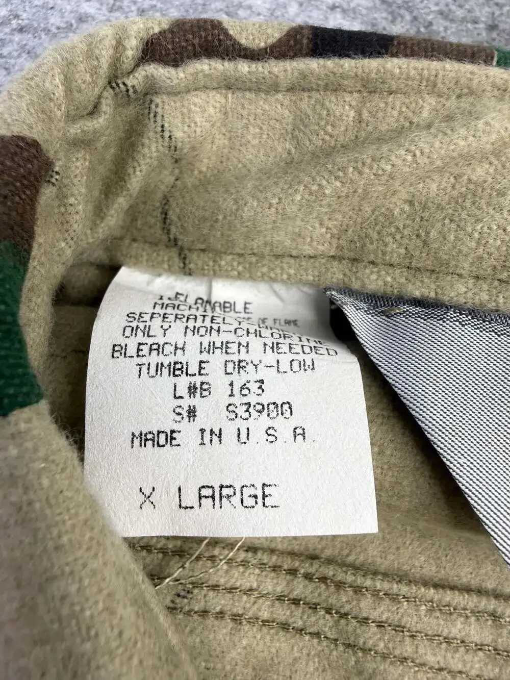 The Sportsmans Guide Extra Heavyweight Chamois Size XL Woodland Camo Shirt